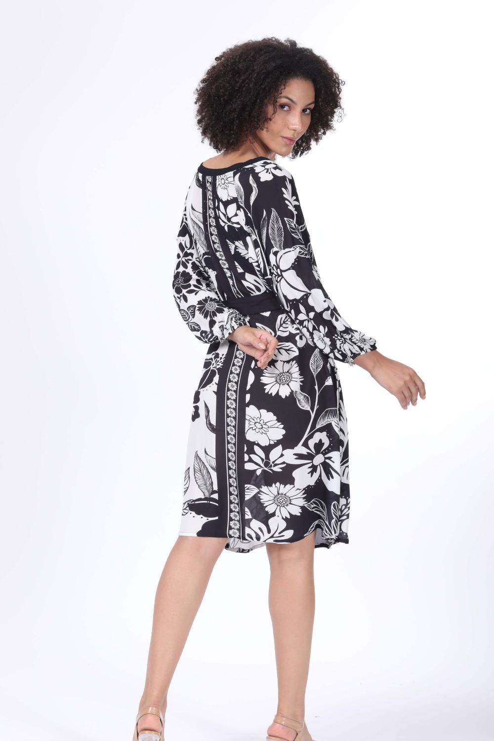 AVANTI SLIT - SLEEVE DRESS